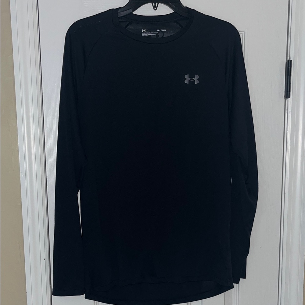 Under Armour Men's Black Long Sleeve Tee
